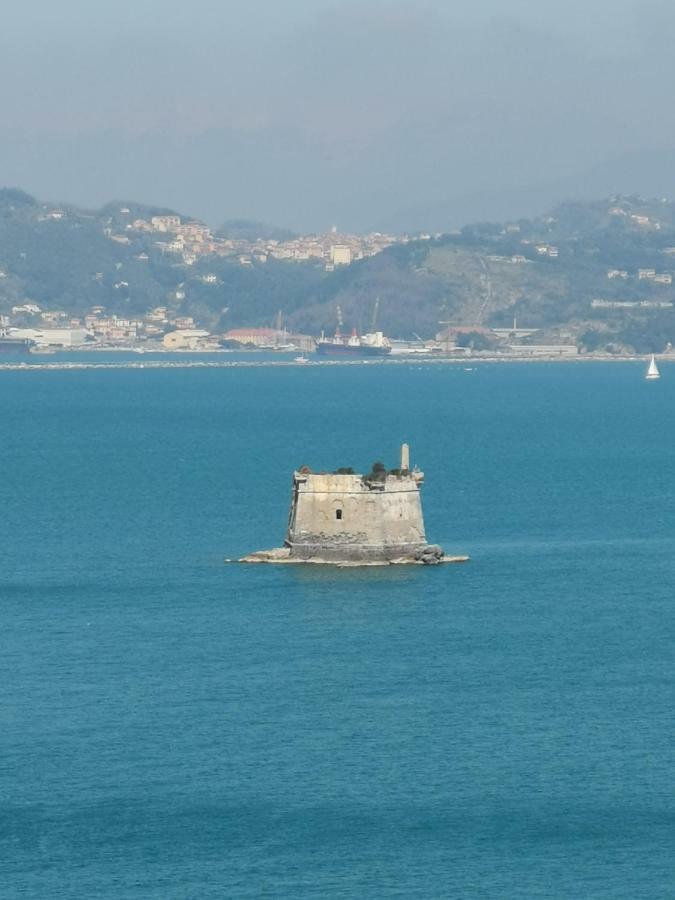 Casa Anna Villa Ceparana Eksteriør bilde